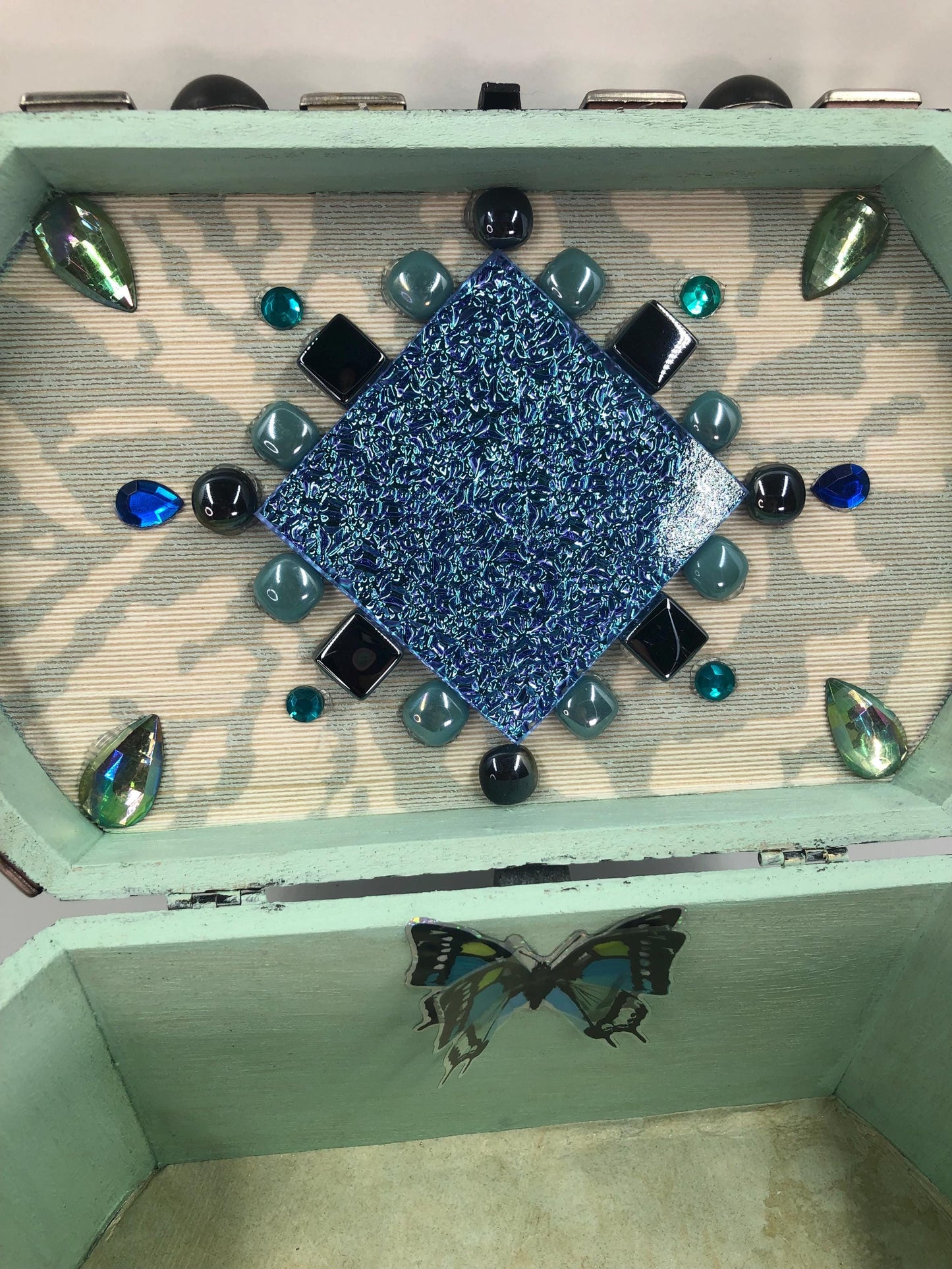 The Starkeeper’s Wish Box — Celestial Keepsake Chest, Manifestation, Ritual, Spiritual Keepsake, Astrology Gift