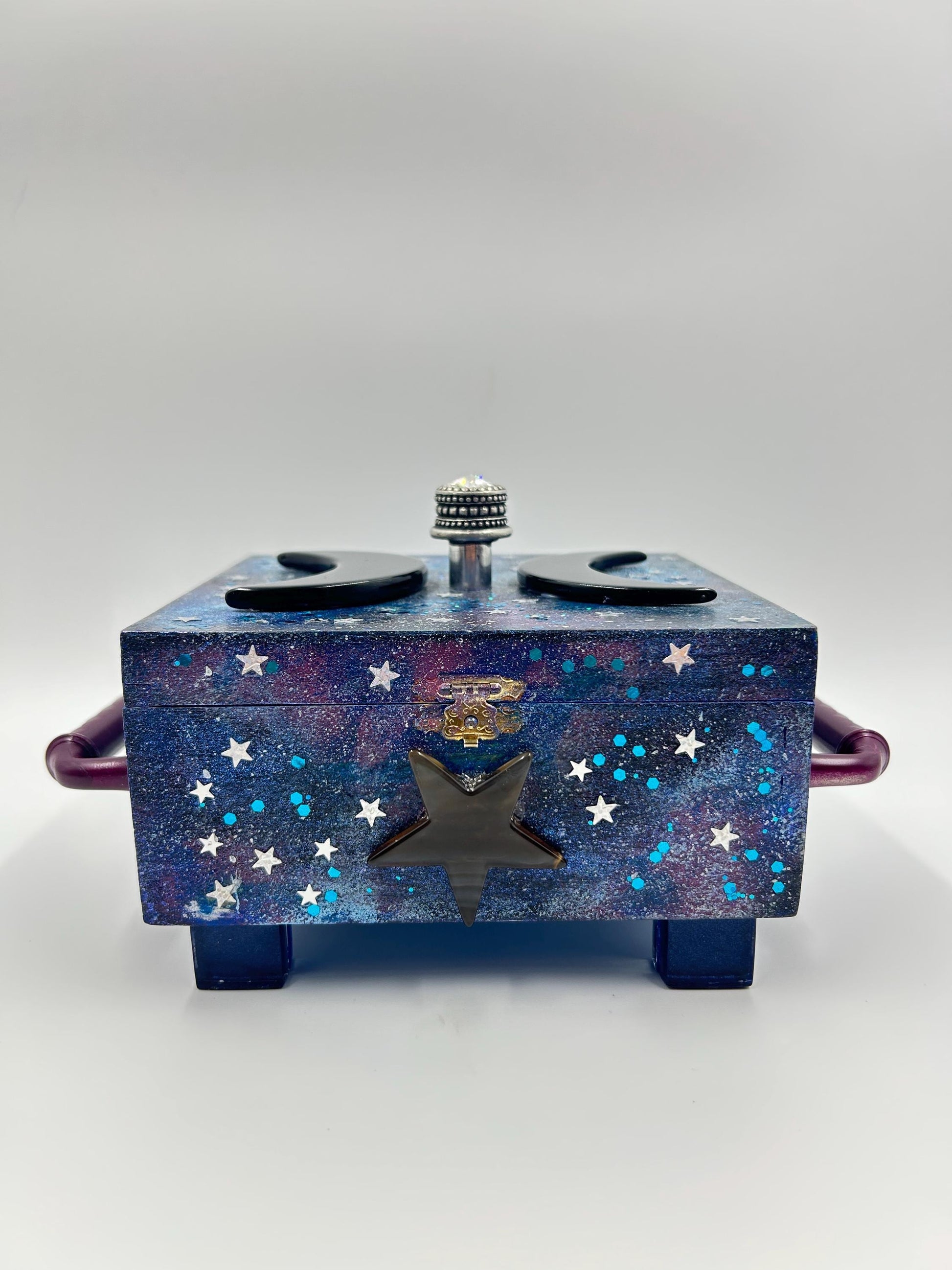 The Lunar Oracle Box — Handcrafted Triple Moon Keepsake