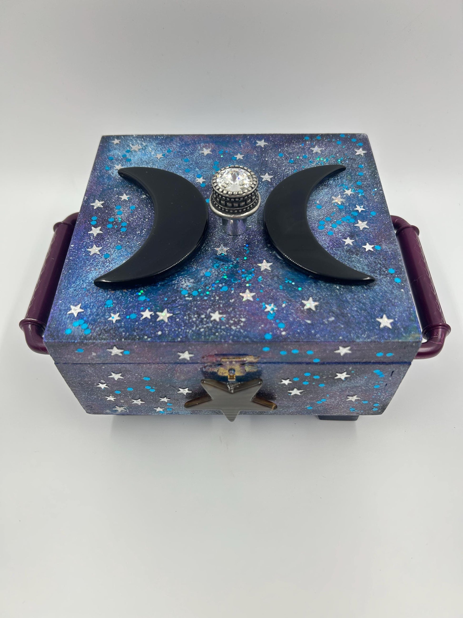 The Lunar Oracle Box — Handcrafted Triple Moon Keepsake