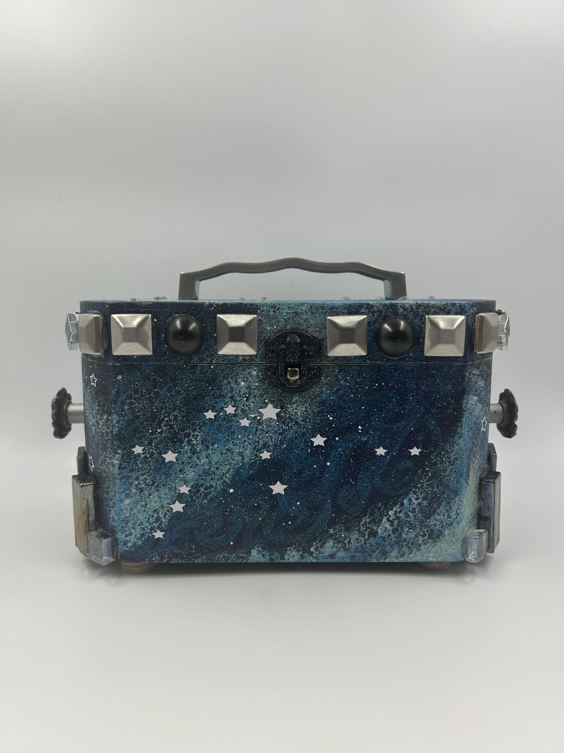 The Starkeeper’s Wish Box — Celestial Keepsake Chest, Manifestation, Ritual, Spiritual Keepsake, Astrology Gift